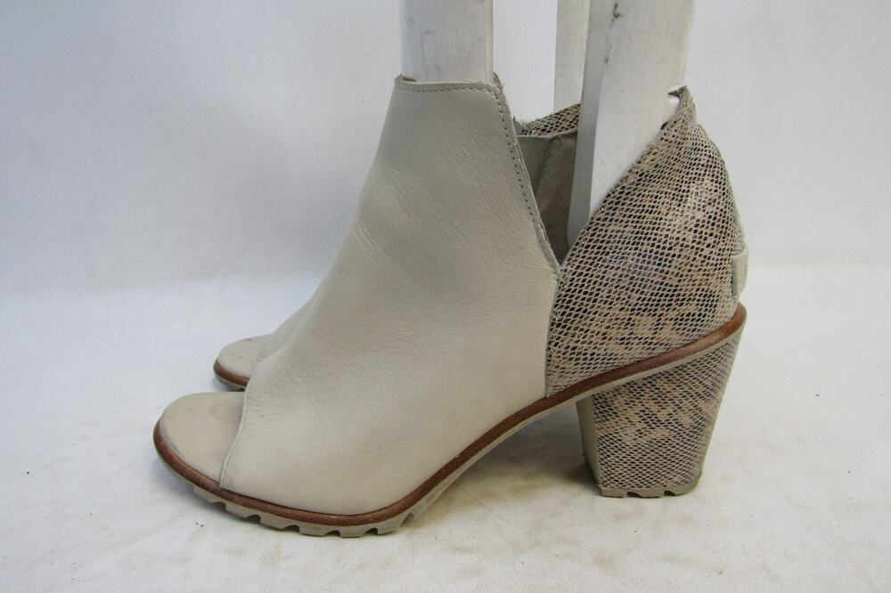 Sorel Womens Size 9 Beige Ankle Fashion Peep Toe Zip Boots Bootie